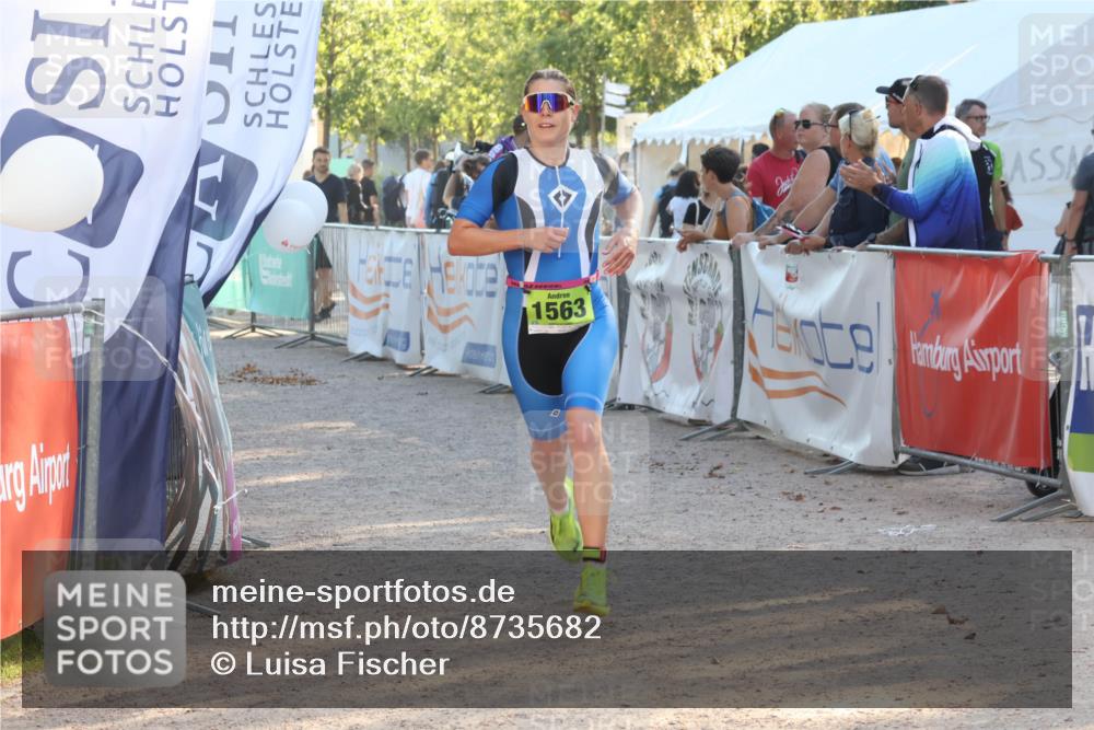 07.09.2025 - 19. Norderstedt Triathlon Luisa Fischer http://msf.ph/oto/8735682 07.09.2025 16:38:08 Ziel 1563 meine-sportfotos.de