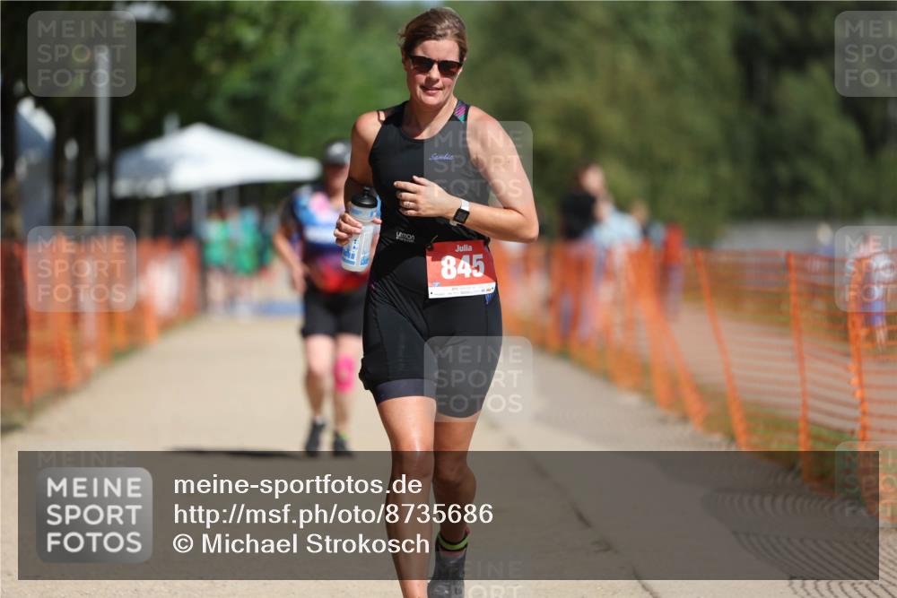07.09.2025 - 19. Norderstedt Triathlon Michael Strokosch http://msf.ph/oto/8735686 07.09.2025 12:21:19 Laufen 233, 845, 1220 meine-sportfotos.de