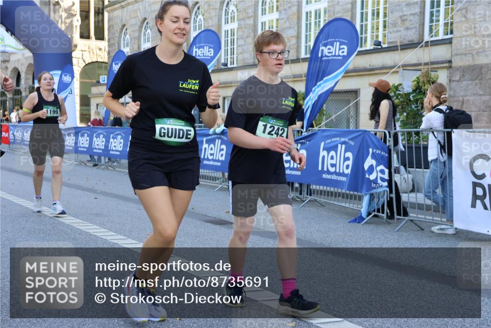 07.09.2025 - BARMER Alsterlauf Strokosch-Dieckow http://msf.ph/oto/8735691 07.09.2025 11:45:02 Ziel 1058, 1094 meine-sportfotos.de