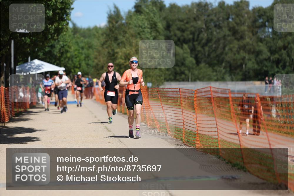 07.09.2025 - 19. Norderstedt Triathlon Michael Strokosch http://msf.ph/oto/8735697 07.09.2025 13:02:39 Laufen 308, 1337 meine-sportfotos.de