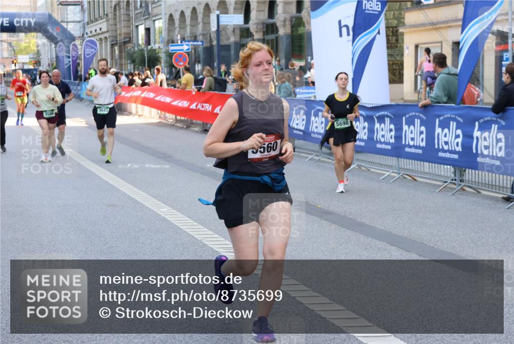 07.09.2025 - BARMER Alsterlauf Strokosch-Dieckow http://msf.ph/oto/8735699 07.09.2025 10:19:55 Ziel 2928, 2983, 3619, 4393, 4394, 5331, 5332 meine-sportfotos.de