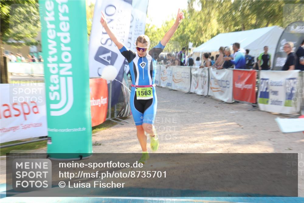 07.09.2025 - 19. Norderstedt Triathlon Luisa Fischer http://msf.ph/oto/8735701 07.09.2025 16:38:10 Ziel 1068, 1563 meine-sportfotos.de