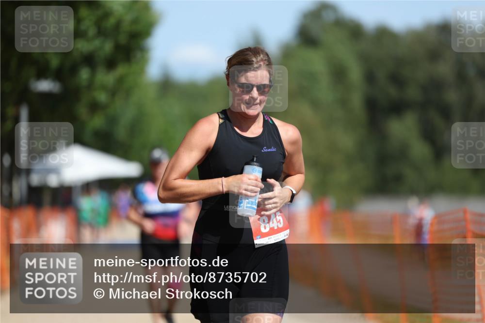 07.09.2025 - 19. Norderstedt Triathlon Michael Strokosch http://msf.ph/oto/8735702 07.09.2025 12:21:20 Laufen 233, 845, 1220 meine-sportfotos.de