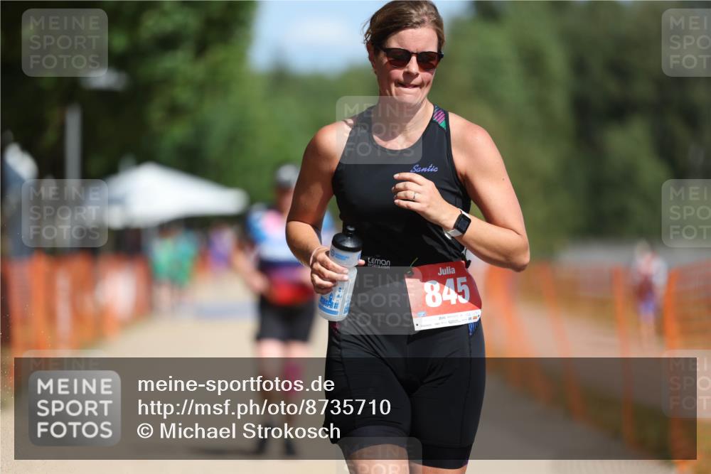 07.09.2025 - 19. Norderstedt Triathlon Michael Strokosch http://msf.ph/oto/8735710 07.09.2025 12:21:21 Laufen 233, 845 meine-sportfotos.de