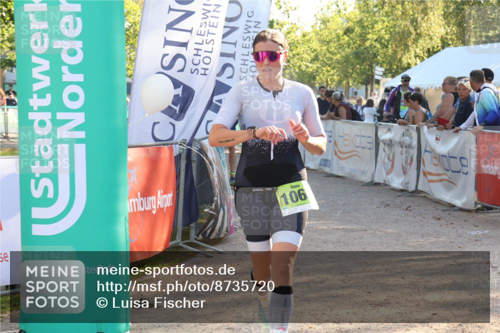 07.09.2025 - 19. Norderstedt Triathlon Luisa Fischer http://msf.ph/oto/8735720 07.09.2025 16:38:14 Ziel 529, 1068, 1563 meine-sportfotos.de