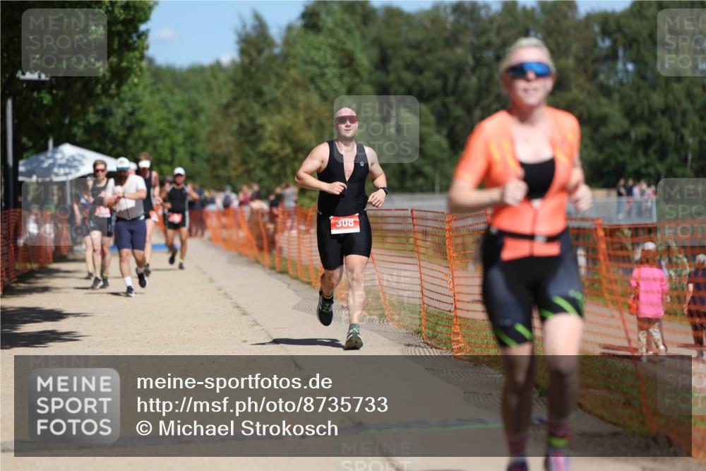 07.09.2025 - 19. Norderstedt Triathlon Michael Strokosch http://msf.ph/oto/8735733 07.09.2025 13:02:43 Laufen 308, 1337 meine-sportfotos.de