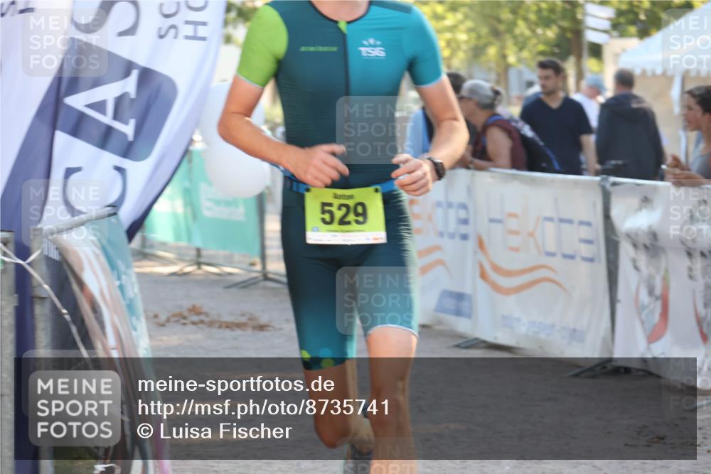 07.09.2025 - 19. Norderstedt Triathlon Luisa Fischer http://msf.ph/oto/8735741 07.09.2025 16:38:17 Ziel 529, 1068, 1563 meine-sportfotos.de