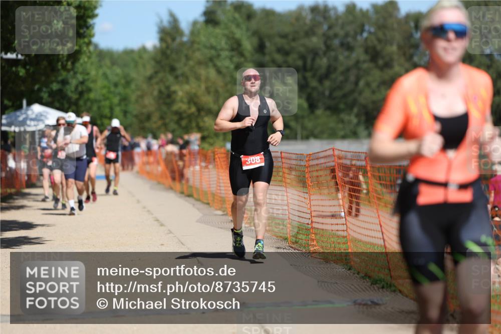 07.09.2025 - 19. Norderstedt Triathlon Michael Strokosch http://msf.ph/oto/8735745 07.09.2025 13:02:44 Laufen 145, 308, 1337 meine-sportfotos.de