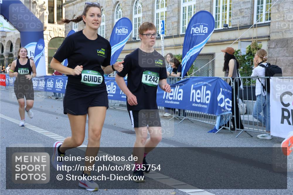 07.09.2025 - BARMER Alsterlauf Strokosch-Dieckow http://msf.ph/oto/8735754 07.09.2025 11:45:02 Ziel 1058, 1094 meine-sportfotos.de