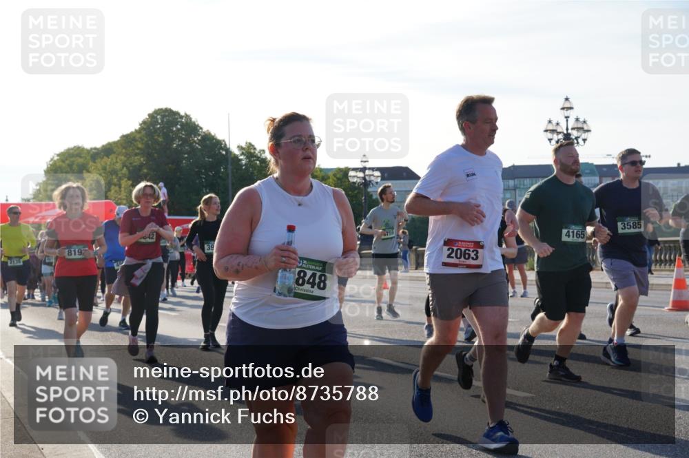 07.09.2025 - BARMER Alsterlauf Yannick Fuchs http://msf.ph/oto/8735788 07.09.2025 09:08:51 Laufen 8192, 2135, 842, 39, 848, 2063, 4165, 3585 meine-sportfotos.de