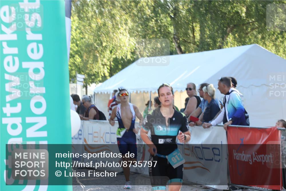 07.09.2025 - 19. Norderstedt Triathlon Luisa Fischer http://msf.ph/oto/8735797 07.09.2025 16:38:39 Ziel 536, 917 meine-sportfotos.de