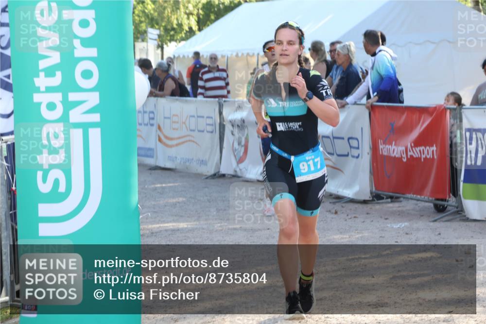 07.09.2025 - 19. Norderstedt Triathlon Luisa Fischer http://msf.ph/oto/8735804 07.09.2025 16:38:39 Ziel 536, 917 meine-sportfotos.de