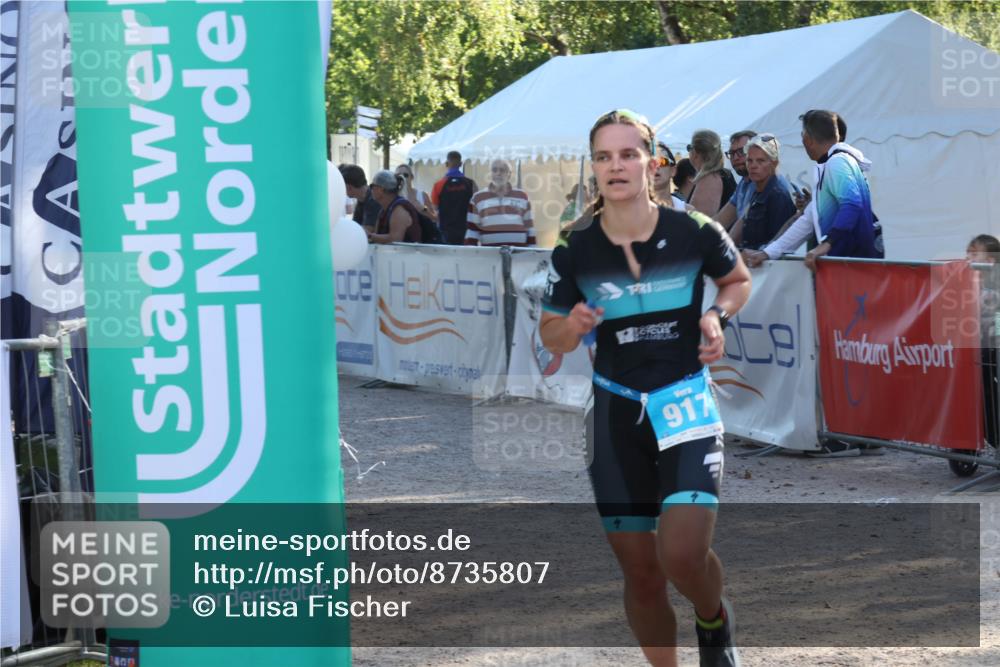 07.09.2025 - 19. Norderstedt Triathlon Luisa Fischer http://msf.ph/oto/8735807 07.09.2025 16:38:40 Ziel 536, 917 meine-sportfotos.de
