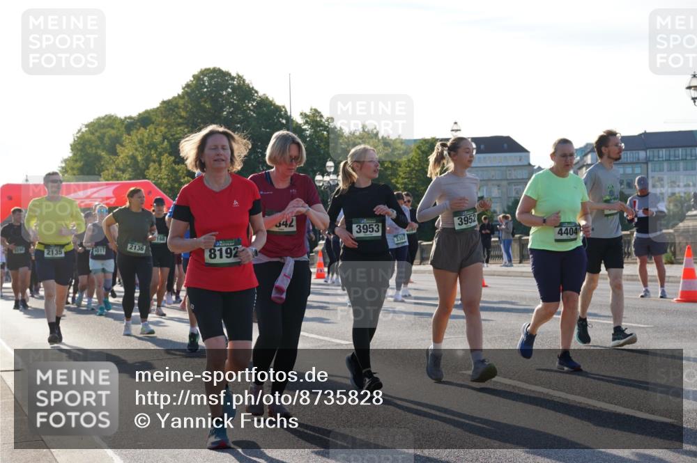 07.09.2025 - BARMER Alsterlauf Yannick Fuchs http://msf.ph/oto/8735828 07.09.2025 09:08:53 Laufen 43295, 2135, 4011, 2136, 8192, 542, 3953, 3307, 3952, 4404 meine-sportfotos.de