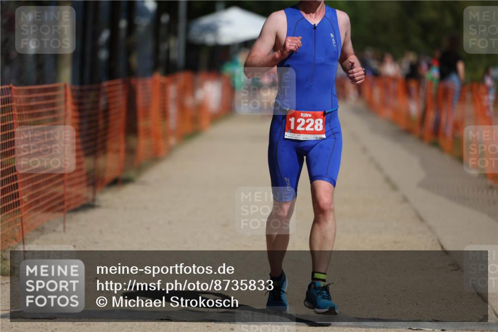 07.09.2025 - 19. Norderstedt Triathlon Michael Strokosch http://msf.ph/oto/8735833 07.09.2025 12:21:56 Laufen 782, 1228 meine-sportfotos.de
