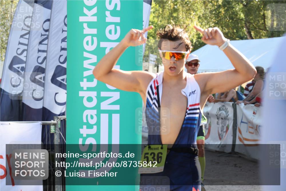 07.09.2025 - 19. Norderstedt Triathlon Luisa Fischer http://msf.ph/oto/8735842 07.09.2025 16:38:44 Ziel 536, 917, 1481 meine-sportfotos.de