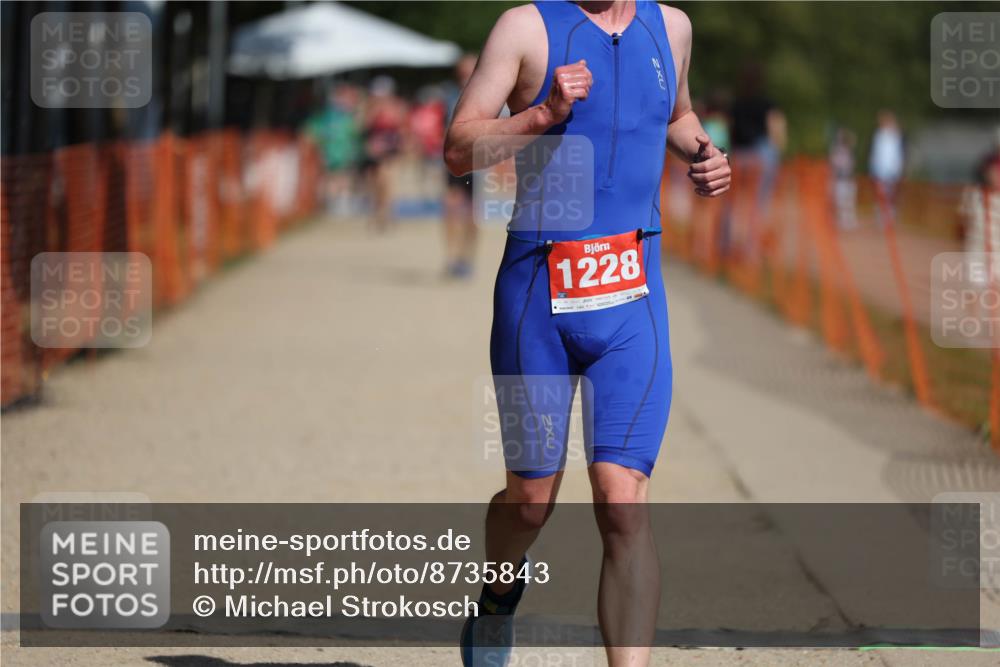07.09.2025 - 19. Norderstedt Triathlon Michael Strokosch http://msf.ph/oto/8735843 07.09.2025 12:21:57 Laufen 782, 1228 meine-sportfotos.de