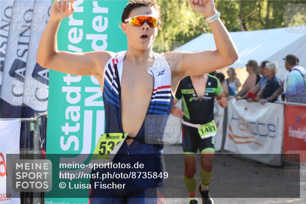 07.09.2025 - 19. Norderstedt Triathlon Luisa Fischer http://msf.ph/oto/8735849 07.09.2025 16:38:45 Ziel 536, 917, 1481 meine-sportfotos.de