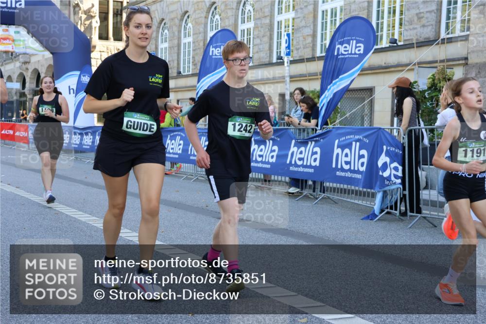 07.09.2025 - BARMER Alsterlauf Strokosch-Dieckow http://msf.ph/oto/8735851 07.09.2025 11:45:02 Ziel 1058, 1094 meine-sportfotos.de