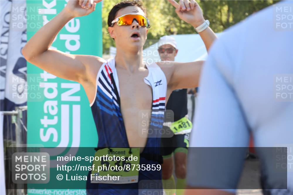 07.09.2025 - 19. Norderstedt Triathlon Luisa Fischer http://msf.ph/oto/8735859 07.09.2025 16:38:45 Ziel 536, 917, 1481 meine-sportfotos.de