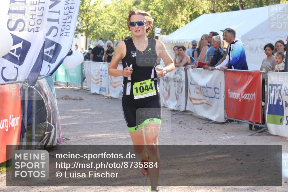 07.09.2025 - 19. Norderstedt Triathlon Luisa Fischer http://msf.ph/oto/8735884 07.09.2025 16:39:03 Ziel 1044, 1625 meine-sportfotos.de