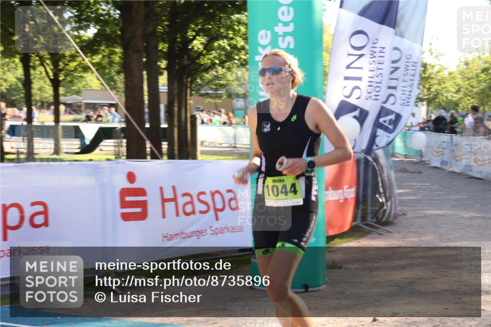 07.09.2025 - 19. Norderstedt Triathlon Luisa Fischer http://msf.ph/oto/8735896 07.09.2025 16:39:04 Ziel 1044, 1625 meine-sportfotos.de