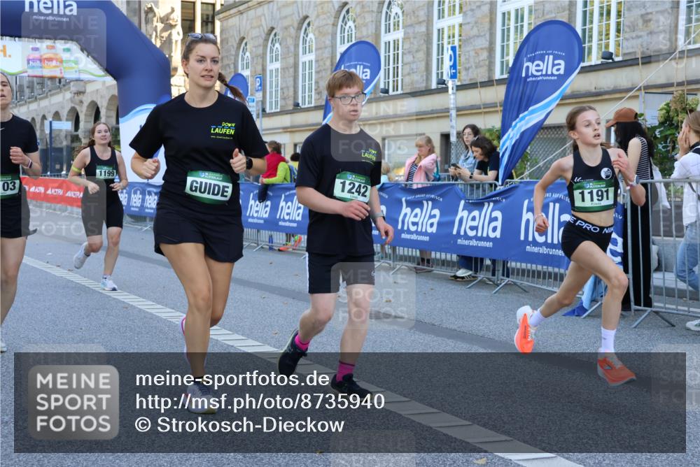 07.09.2025 - BARMER Alsterlauf Strokosch-Dieckow http://msf.ph/oto/8735940 07.09.2025 11:45:02 Ziel 1058, 1094 meine-sportfotos.de