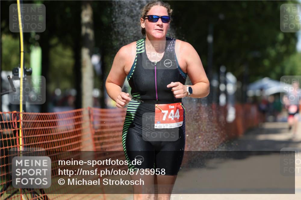 07.09.2025 - 19. Norderstedt Triathlon Michael Strokosch http://msf.ph/oto/8735958 07.09.2025 13:38:59 Laufen 357, 358, 360, 744, 1271 meine-sportfotos.de