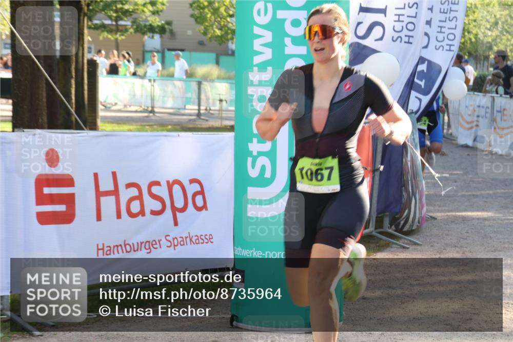 07.09.2025 - 19. Norderstedt Triathlon Luisa Fischer http://msf.ph/oto/8735964 07.09.2025 16:39:36 Ziel 1060, 1067, 1073, 1105, 1550, 1564 meine-sportfotos.de