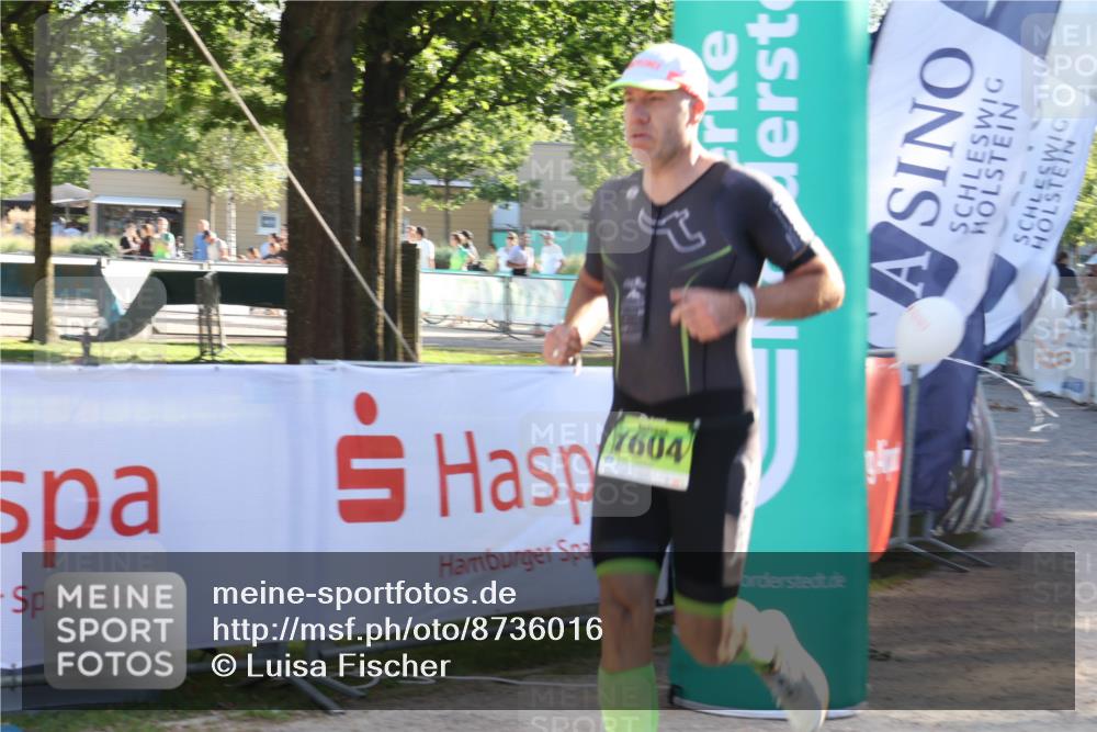 07.09.2025 - 19. Norderstedt Triathlon Luisa Fischer http://msf.ph/oto/8736016 07.09.2025 16:39:59 Ziel 1604 meine-sportfotos.de
