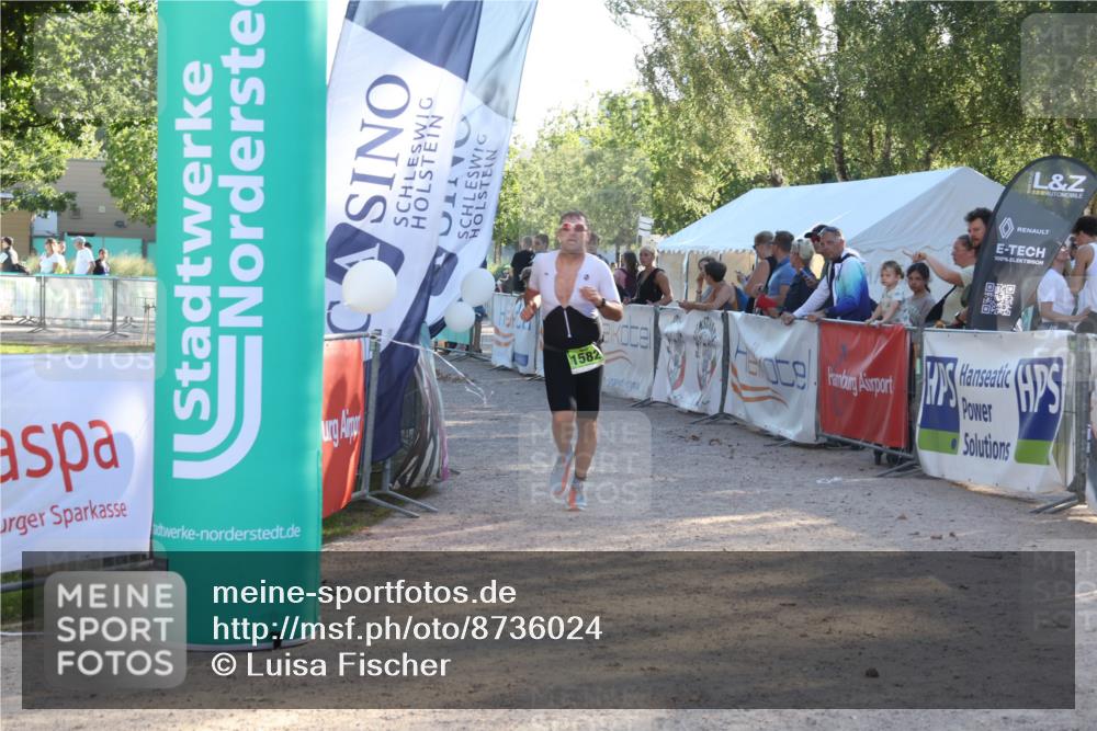 07.09.2025 - 19. Norderstedt Triathlon Luisa Fischer http://msf.ph/oto/8736024 07.09.2025 16:40:07 Ziel 1582 meine-sportfotos.de
