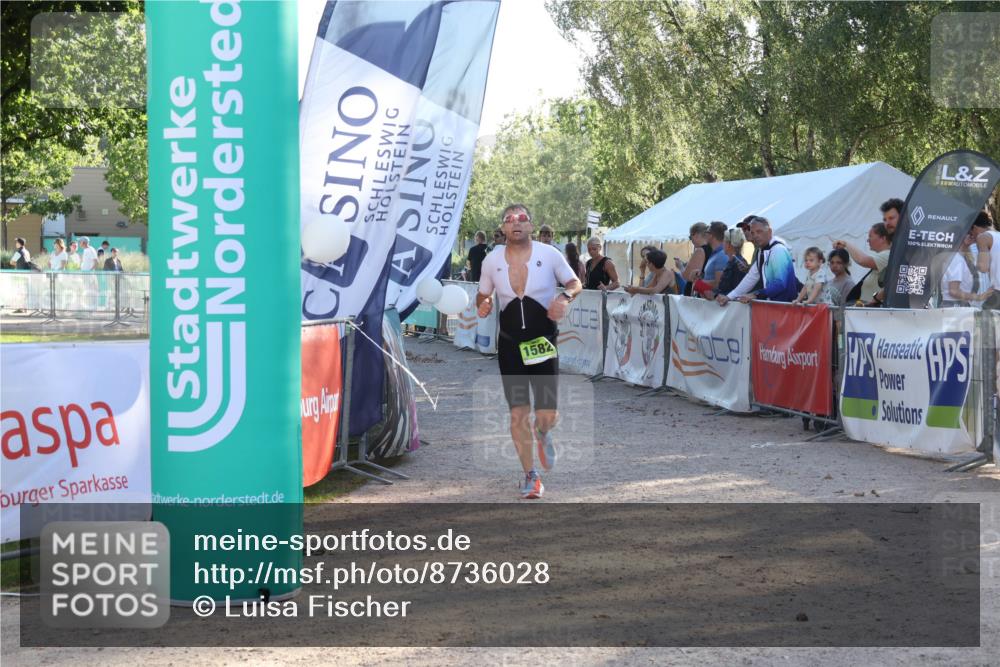 07.09.2025 - 19. Norderstedt Triathlon Luisa Fischer http://msf.ph/oto/8736028 07.09.2025 16:40:08 Ziel 1582 meine-sportfotos.de