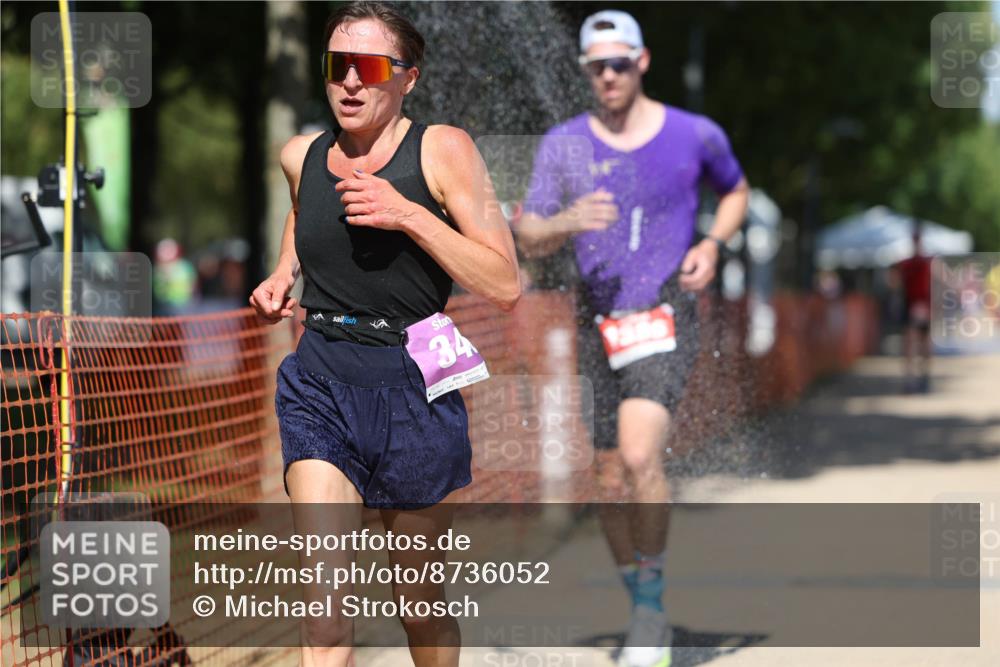 07.09.2025 - 19. Norderstedt Triathlon Michael Strokosch http://msf.ph/oto/8736052 07.09.2025 13:39:24 Laufen 346, 805, 1388 meine-sportfotos.de