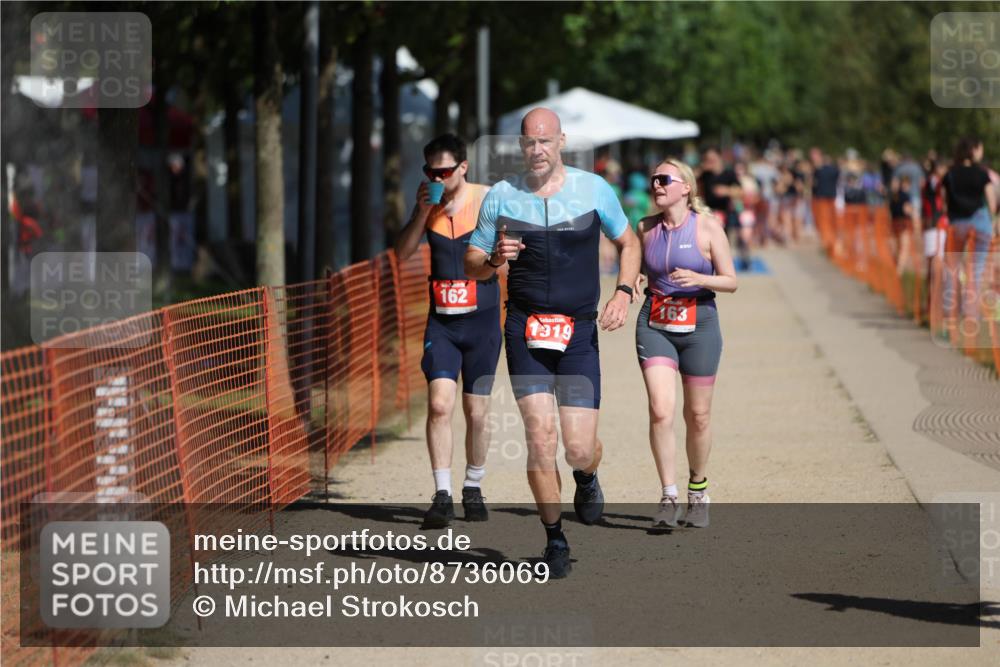 07.09.2025 - 19. Norderstedt Triathlon Michael Strokosch http://msf.ph/oto/8736069 07.09.2025 12:22:53 Laufen 162, 163, 1233, 1319 meine-sportfotos.de