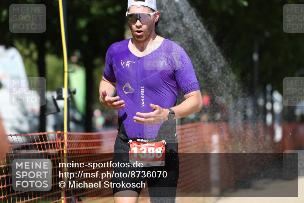 07.09.2025 - 19. Norderstedt Triathlon Michael Strokosch http://msf.ph/oto/8736070 07.09.2025 13:39:25 Laufen 346, 805, 1388 meine-sportfotos.de