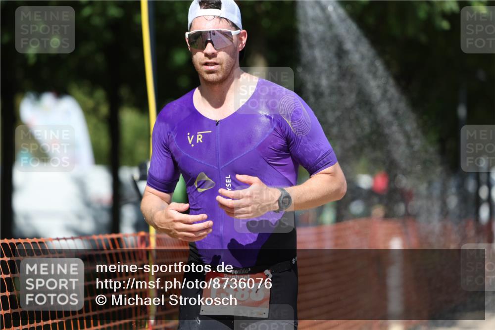 07.09.2025 - 19. Norderstedt Triathlon Michael Strokosch http://msf.ph/oto/8736076 07.09.2025 13:39:25 Laufen 346, 805, 1388 meine-sportfotos.de
