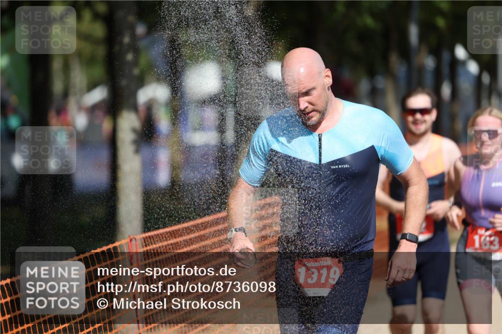 07.09.2025 - 19. Norderstedt Triathlon Michael Strokosch http://msf.ph/oto/8736098 07.09.2025 12:22:57 Laufen 162, 163, 164, 1233, 1319 meine-sportfotos.de