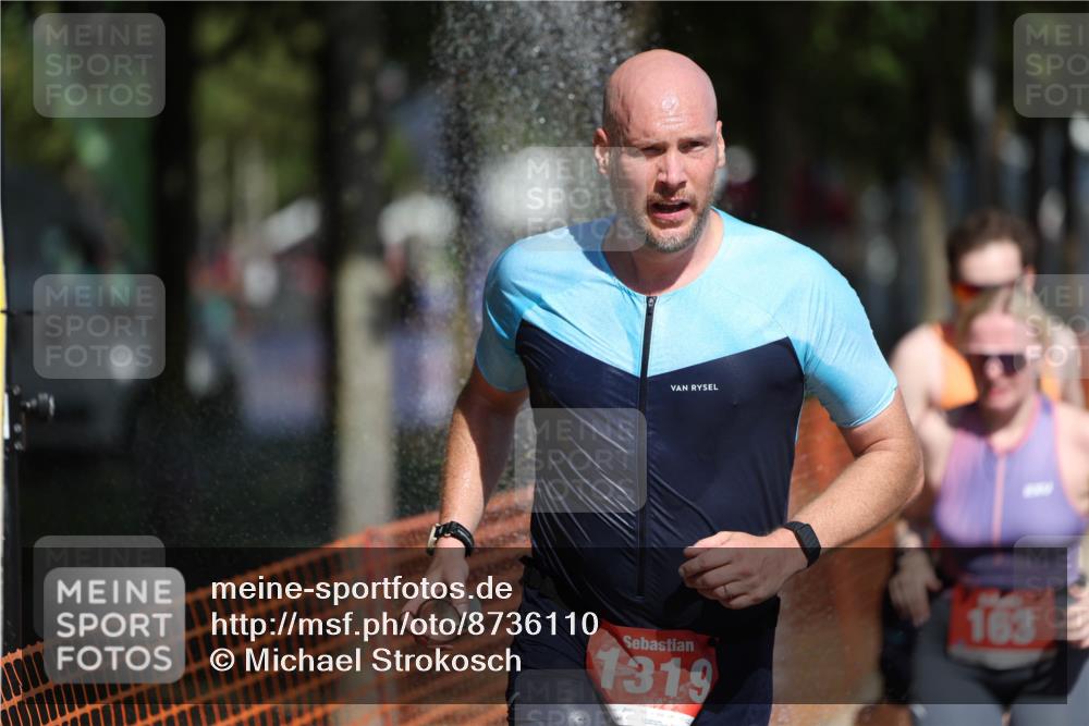 07.09.2025 - 19. Norderstedt Triathlon Michael Strokosch http://msf.ph/oto/8736110 07.09.2025 12:22:57 Laufen 162, 163, 164, 1233, 1319 meine-sportfotos.de