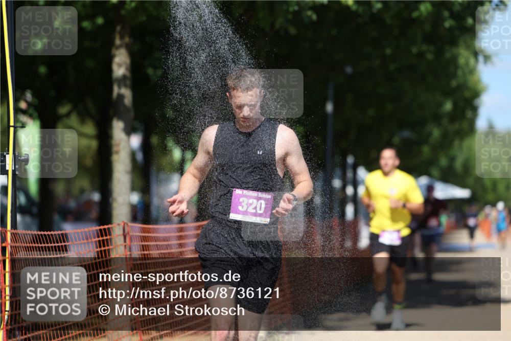 07.09.2025 - 19. Norderstedt Triathlon Michael Strokosch http://msf.ph/oto/8736121 07.09.2025 13:39:38 Laufen 320, 330, 809 meine-sportfotos.de