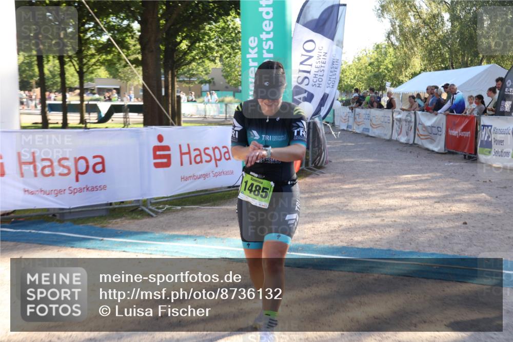 07.09.2025 - 19. Norderstedt Triathlon Luisa Fischer http://msf.ph/oto/8736132 07.09.2025 16:40:17 Ziel 1485 meine-sportfotos.de