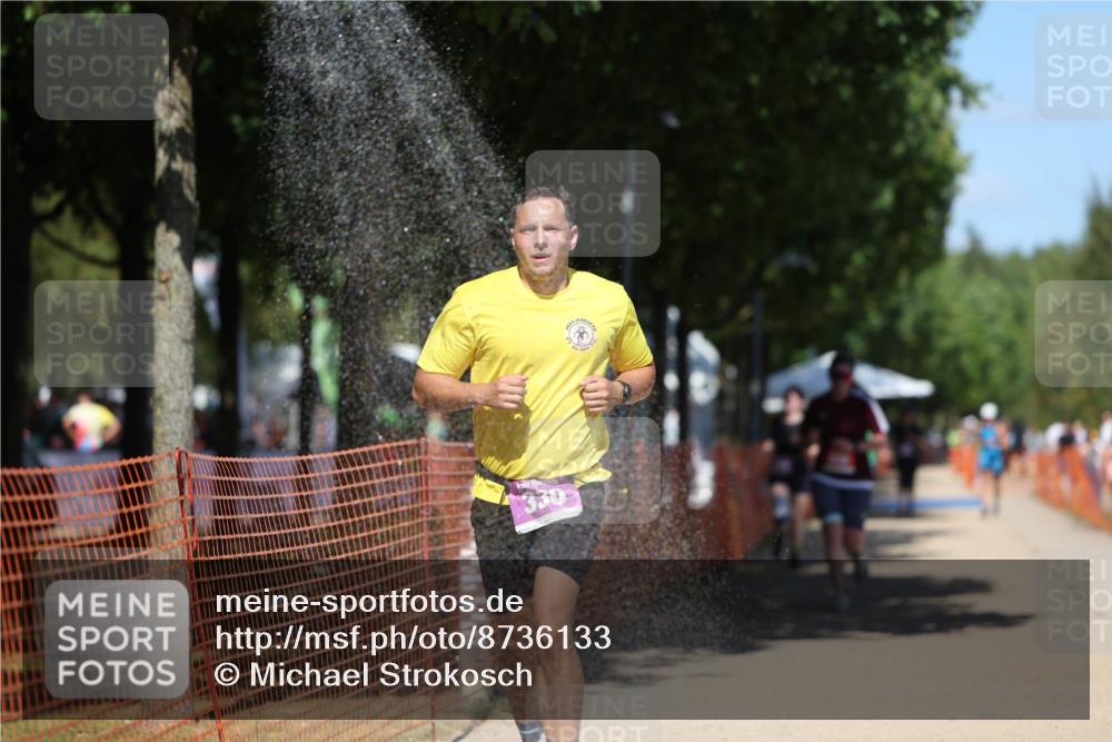 07.09.2025 - 19. Norderstedt Triathlon Michael Strokosch http://msf.ph/oto/8736133 07.09.2025 13:39:40 Laufen 320, 330, 809 meine-sportfotos.de