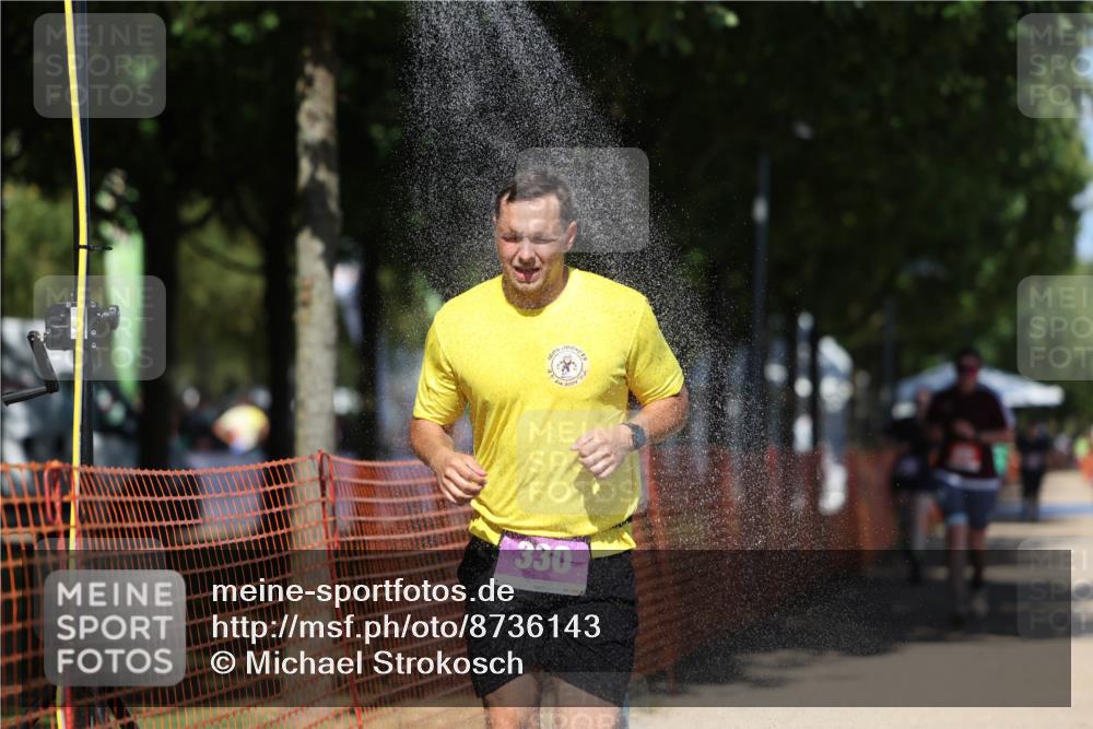 07.09.2025 - 19. Norderstedt Triathlon Michael Strokosch http://msf.ph/oto/8736143 07.09.2025 13:39:41 Laufen 319, 320, 330, 809 meine-sportfotos.de