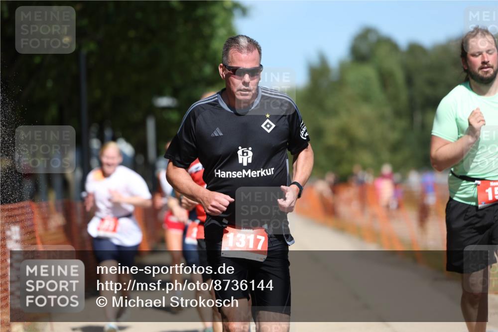 07.09.2025 - 19. Norderstedt Triathlon Michael Strokosch http://msf.ph/oto/8736144 07.09.2025 13:03:27 Laufen 157, 182, 207, 273, 721, 724, 739, 1317, 1345 meine-sportfotos.de