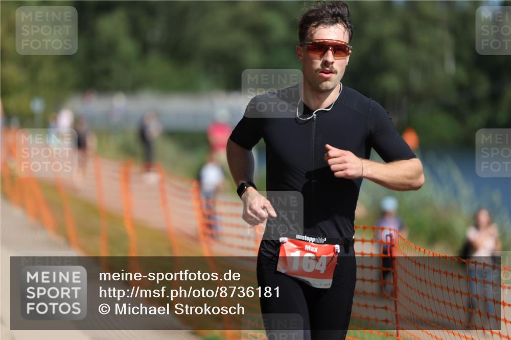 07.09.2025 - 19. Norderstedt Triathlon Michael Strokosch http://msf.ph/oto/8736181 07.09.2025 12:23:04 Laufen 164 meine-sportfotos.de
