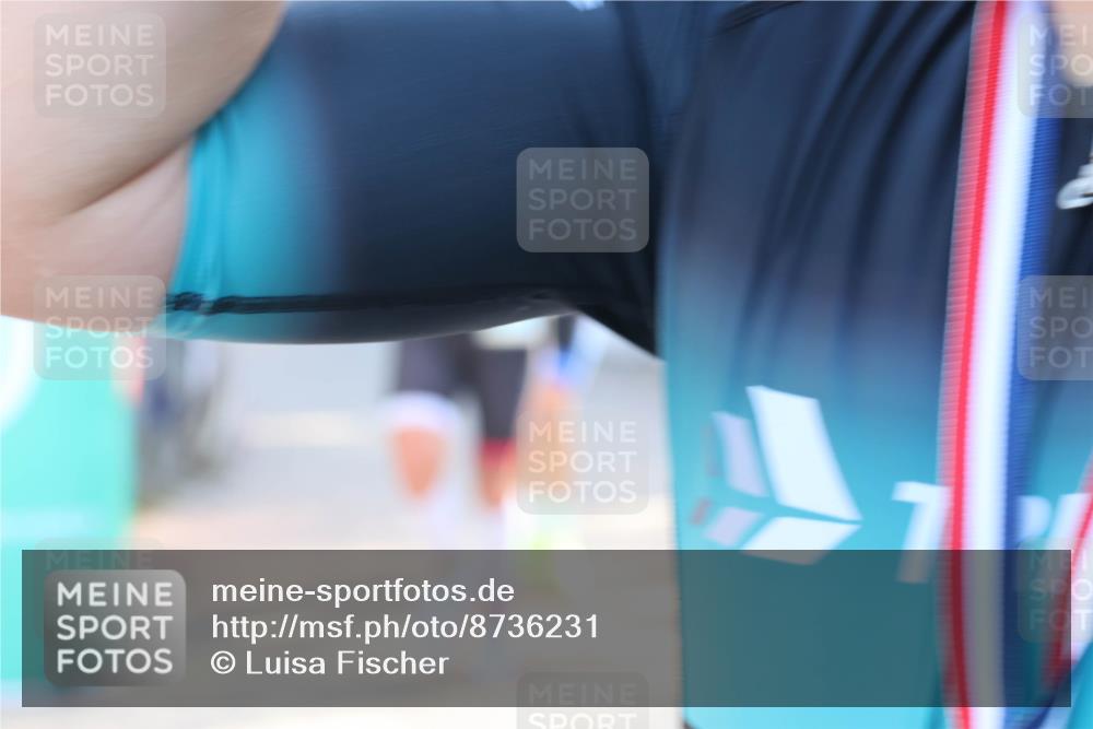 07.09.2025 - 19. Norderstedt Triathlon Luisa Fischer http://msf.ph/oto/8736231 07.09.2025 16:40:48 Ziel 1403, 1447, 1573, 1614 meine-sportfotos.de