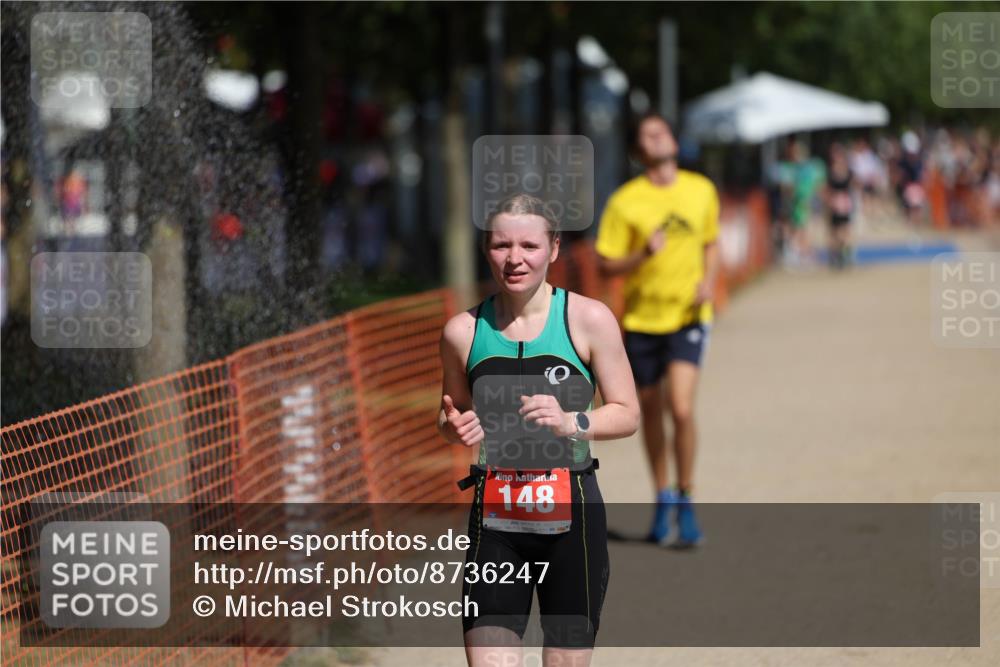 07.09.2025 - 19. Norderstedt Triathlon Michael Strokosch http://msf.ph/oto/8736247 07.09.2025 12:23:21 Laufen 148, 228 meine-sportfotos.de