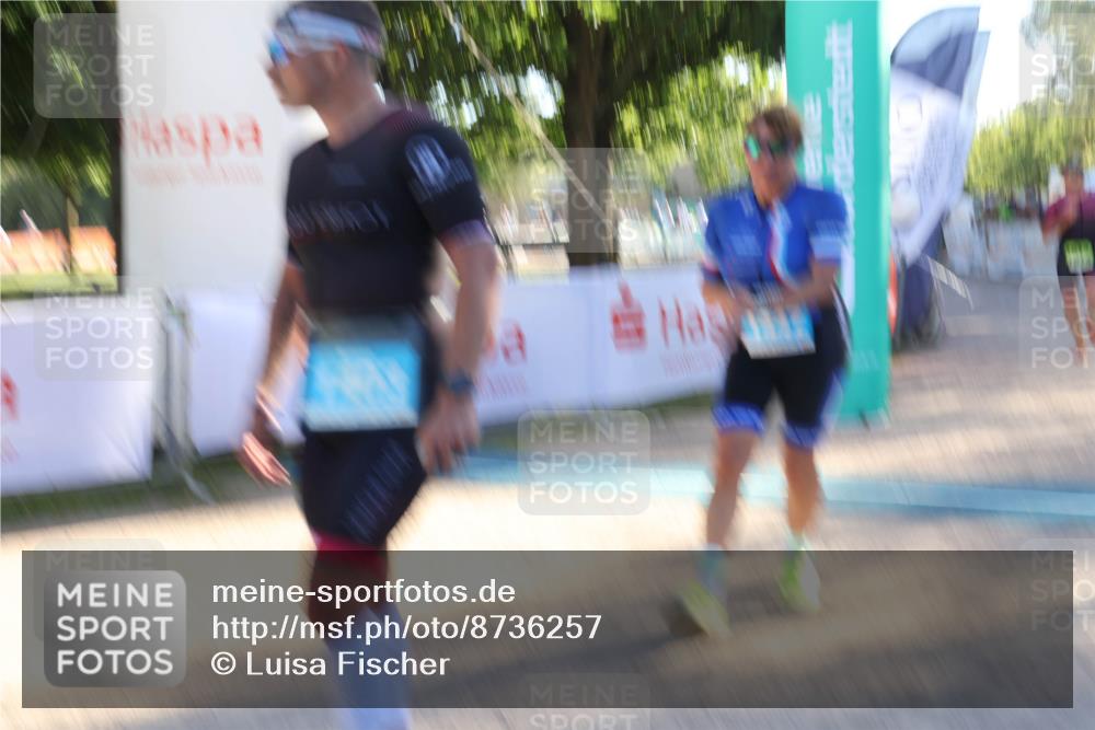 07.09.2025 - 19. Norderstedt Triathlon Luisa Fischer http://msf.ph/oto/8736257 07.09.2025 16:40:51 Ziel 1403, 1447, 1614 meine-sportfotos.de