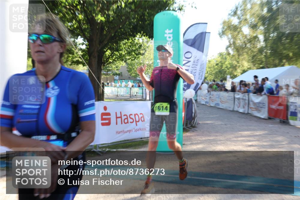 07.09.2025 - 19. Norderstedt Triathlon Luisa Fischer http://msf.ph/oto/8736273 07.09.2025 16:40:53 Ziel 1403, 1447, 1614 meine-sportfotos.de