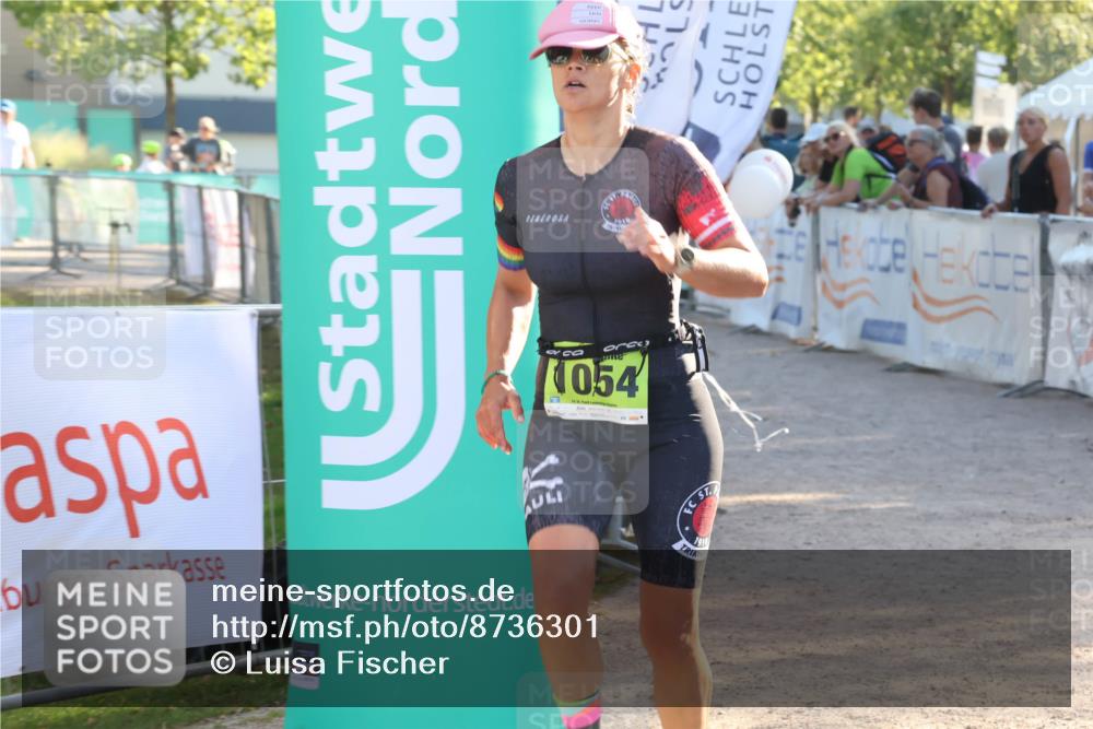 07.09.2025 - 19. Norderstedt Triathlon Luisa Fischer http://msf.ph/oto/8736301 07.09.2025 16:41:01 Ziel 407, 1054 meine-sportfotos.de