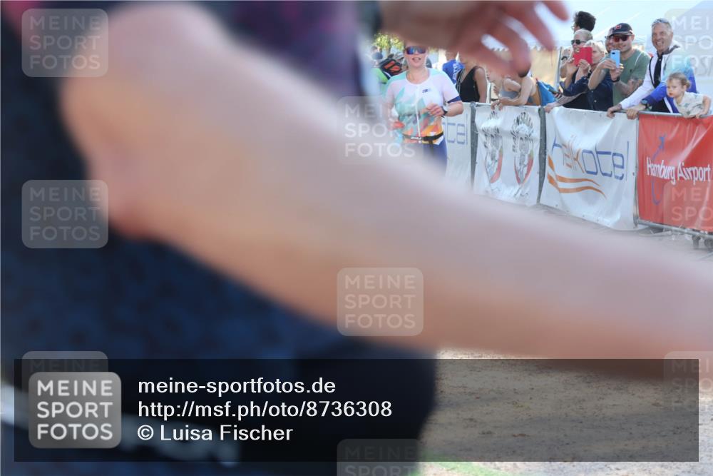 07.09.2025 - 19. Norderstedt Triathlon Luisa Fischer http://msf.ph/oto/8736308 07.09.2025 16:41:03 Ziel 407, 1054 meine-sportfotos.de